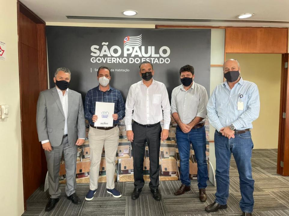 Foto 11 de 11 — Prefeitura articula instalação de Poupatempo e construção de casas populares em BES